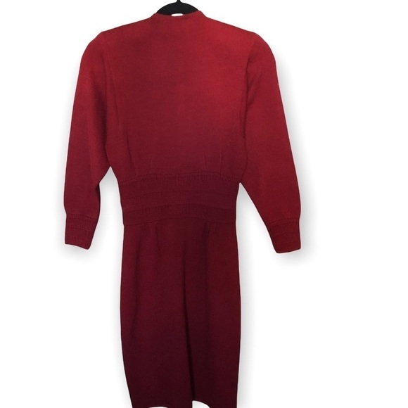 St. John knit long sleeve midi sweater dress red by Marie Gray - Picture 4 of 8